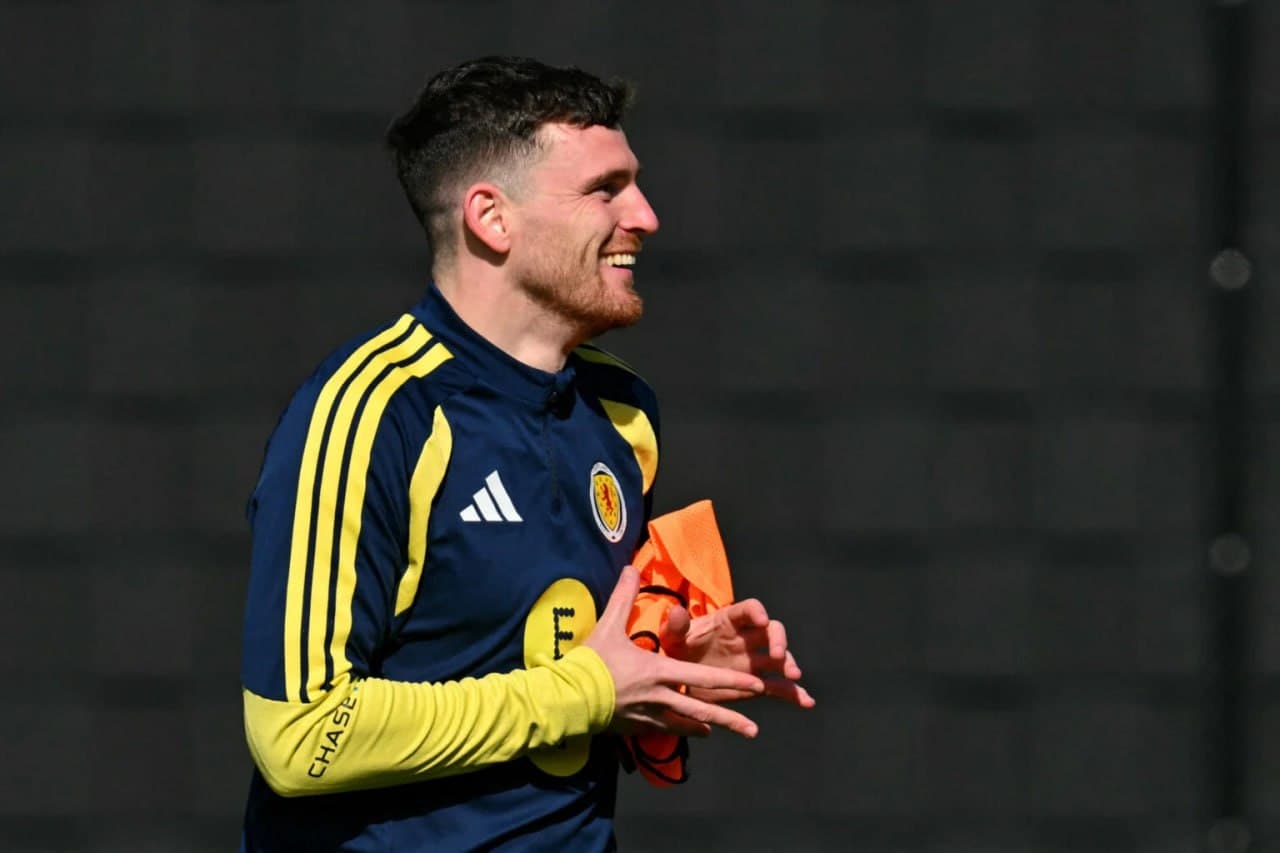 Andy Robertson to settle club future before World Cup amid Celtic links