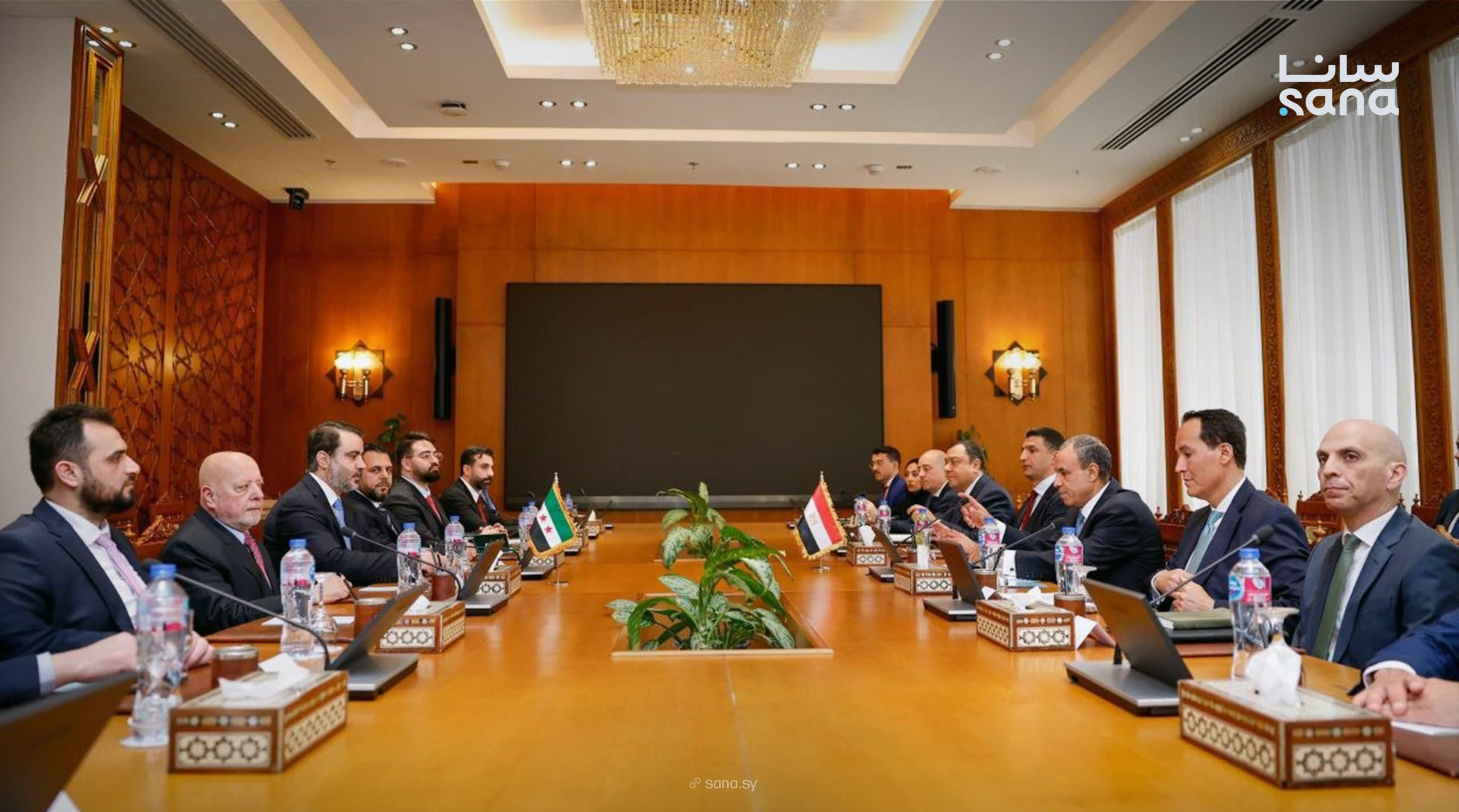 Syrian and Egyptian ministers meet in Cairo to boost trade and security ties